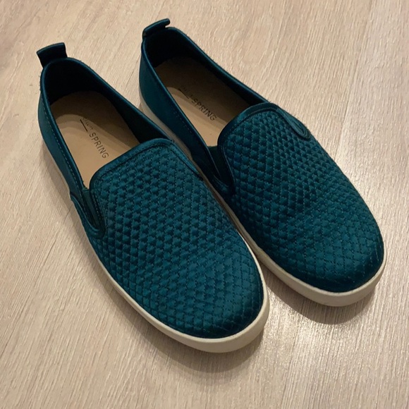 Quilted Green Sneakers - Picture 2 of 5